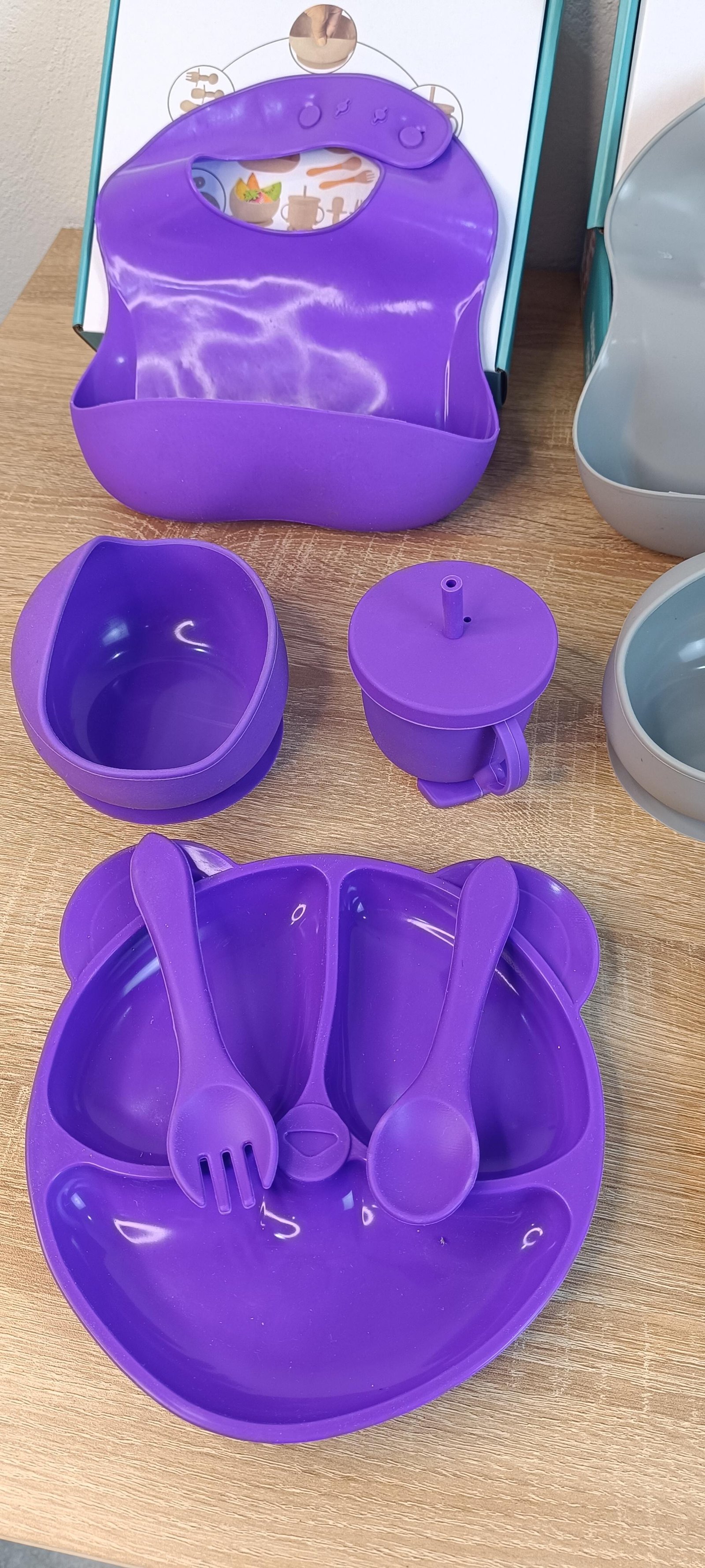 طقم السيليكون للأطفال